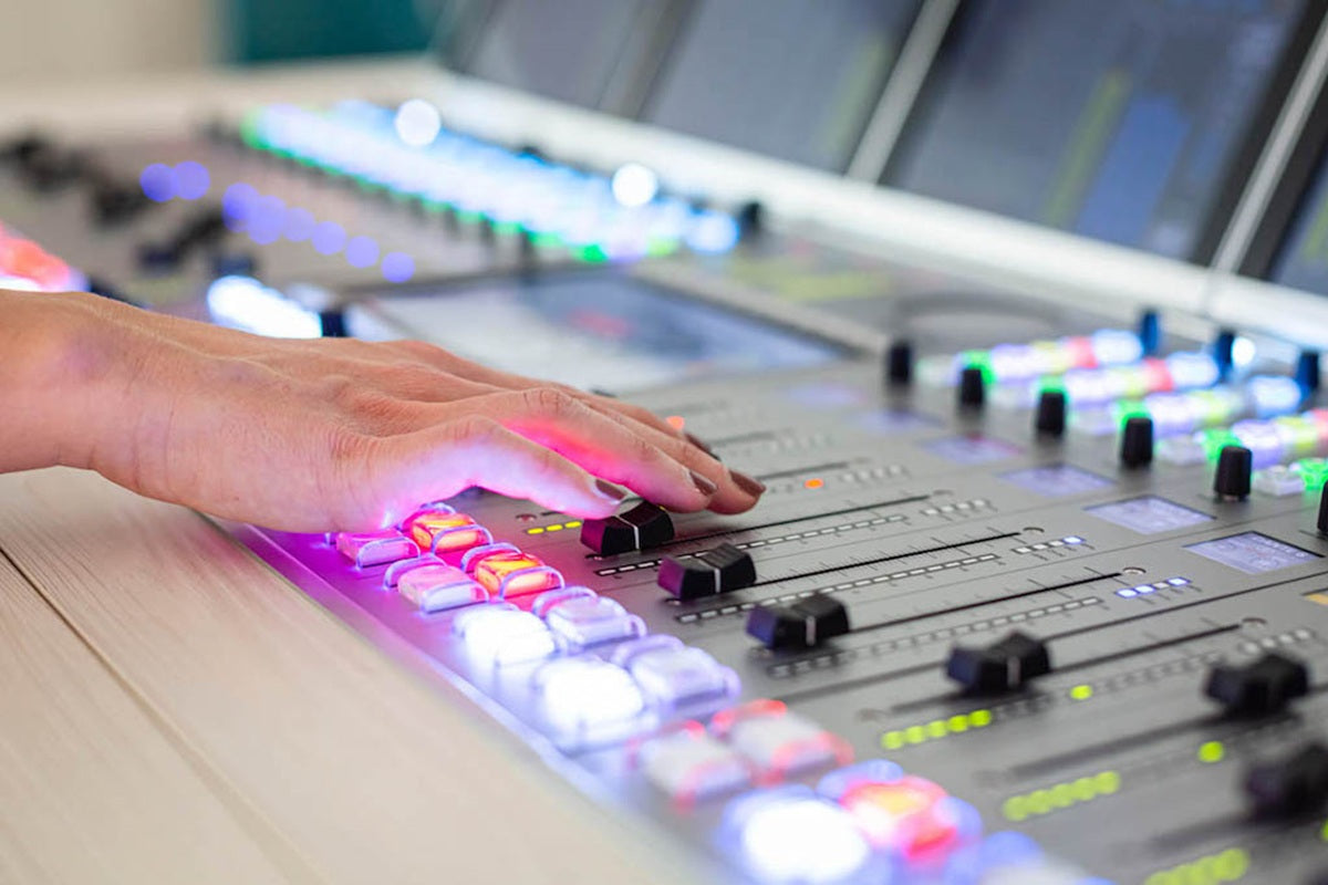 Consolas y Procesadores de Audio